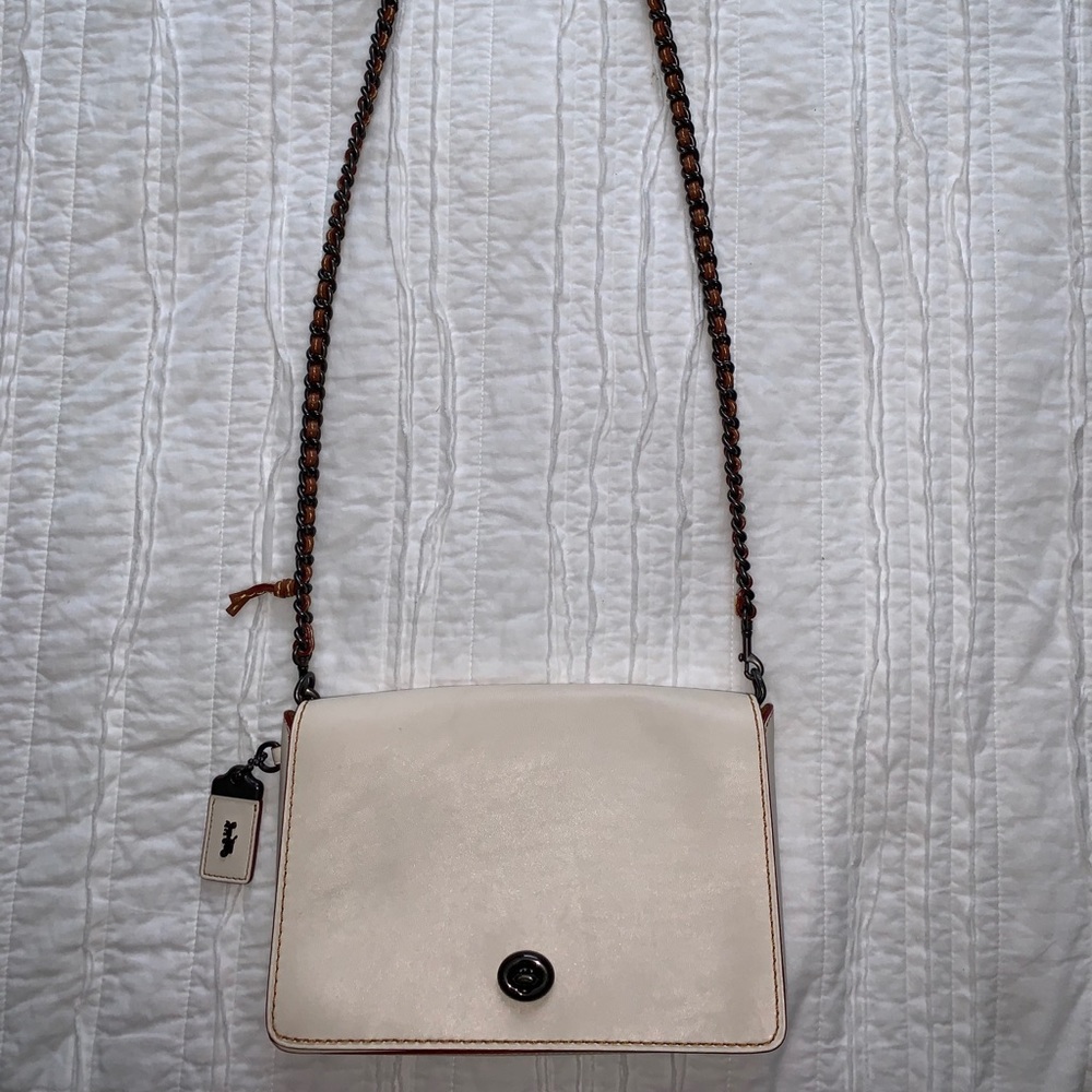 AUTHENTIC Coach Off-White ~Leather~ Crossbody